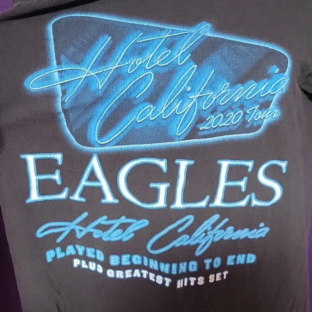 Eagles Hotel California 2020 tour tee shirt - Picture 3 of 6